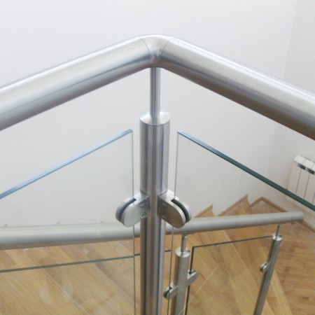 Иноксови парапети